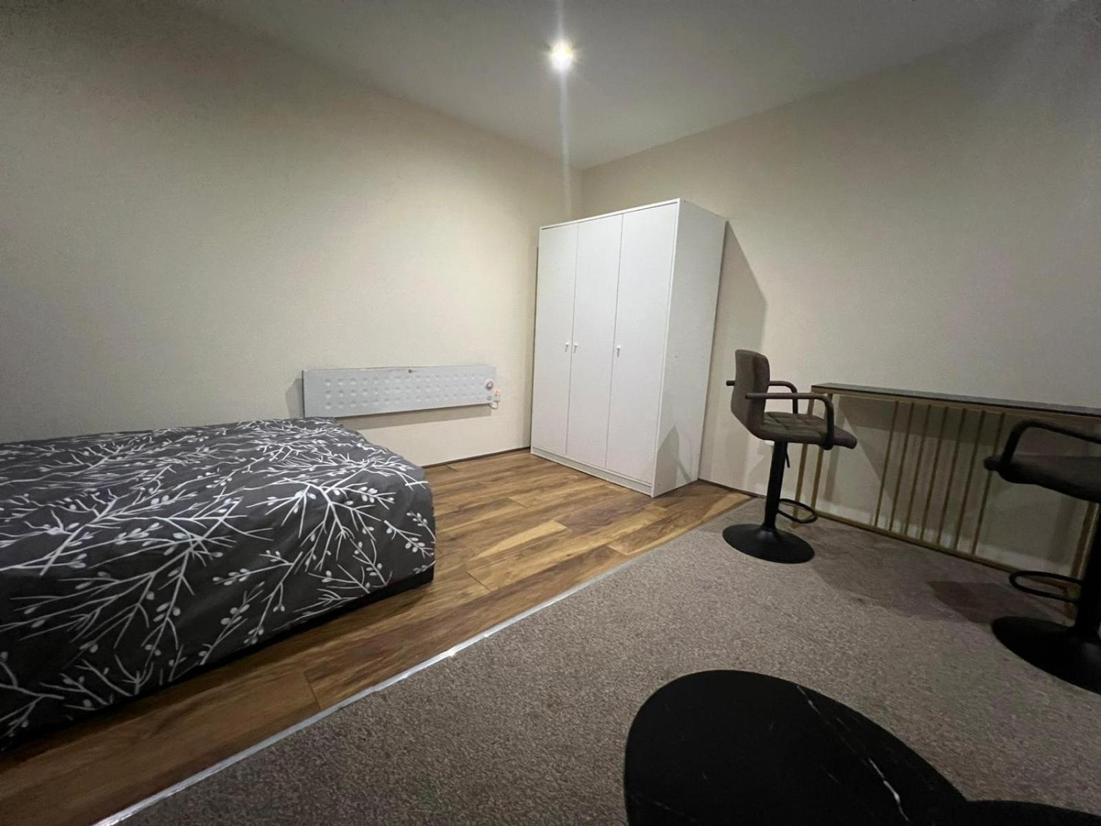 Modern Studio In Rayners Lane Pinner Harrow Near Wembley Greater London Экстерьер фото